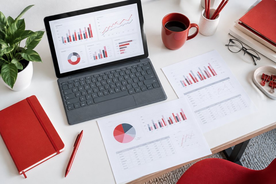Dashboards operations metrics for growing teams cover